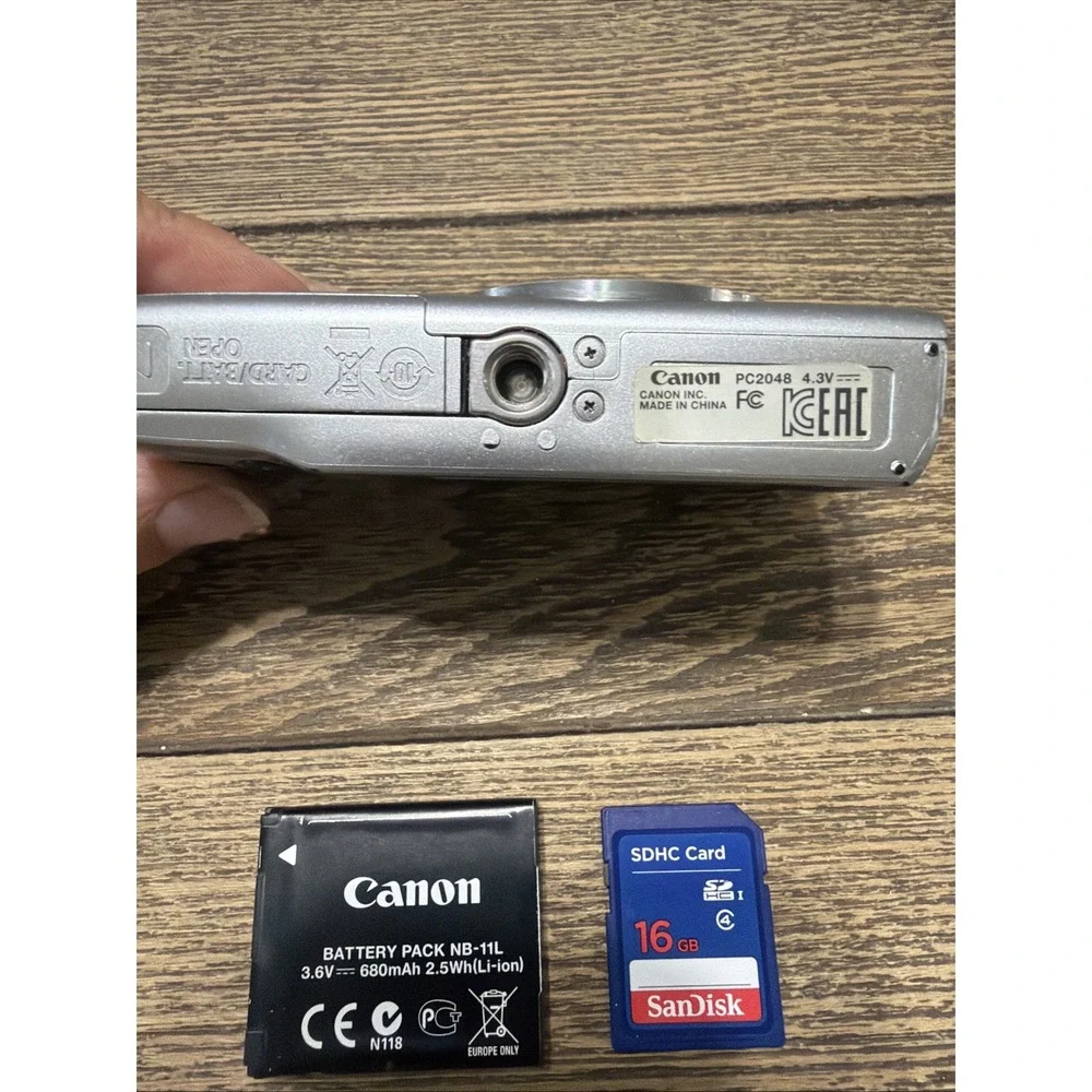 Canon Power shot GLPH135 8X Zoom 5.0-40 mm UNTESTED With Battery & SDHC Card